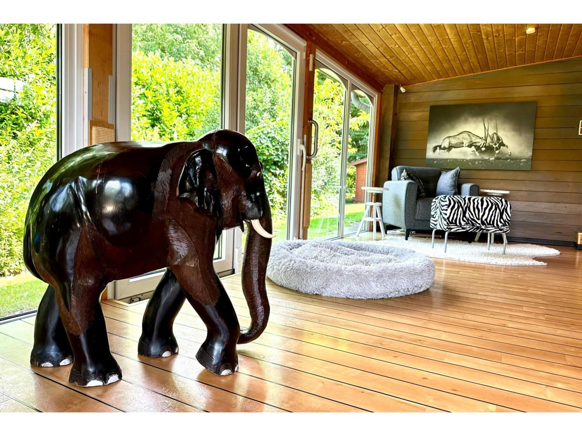 Lodge Of Africa - Einzigartige Themenzimmer, Eingezaeunten Garten, Sauna, Whirlpool & Kamin, Hunde Willkommen, Gasgrill, Voll Ausgestattete Kueche, Grosser Essbereich, Hamburg & Stade In Der Naehe Twielenfleth Buitenkant foto